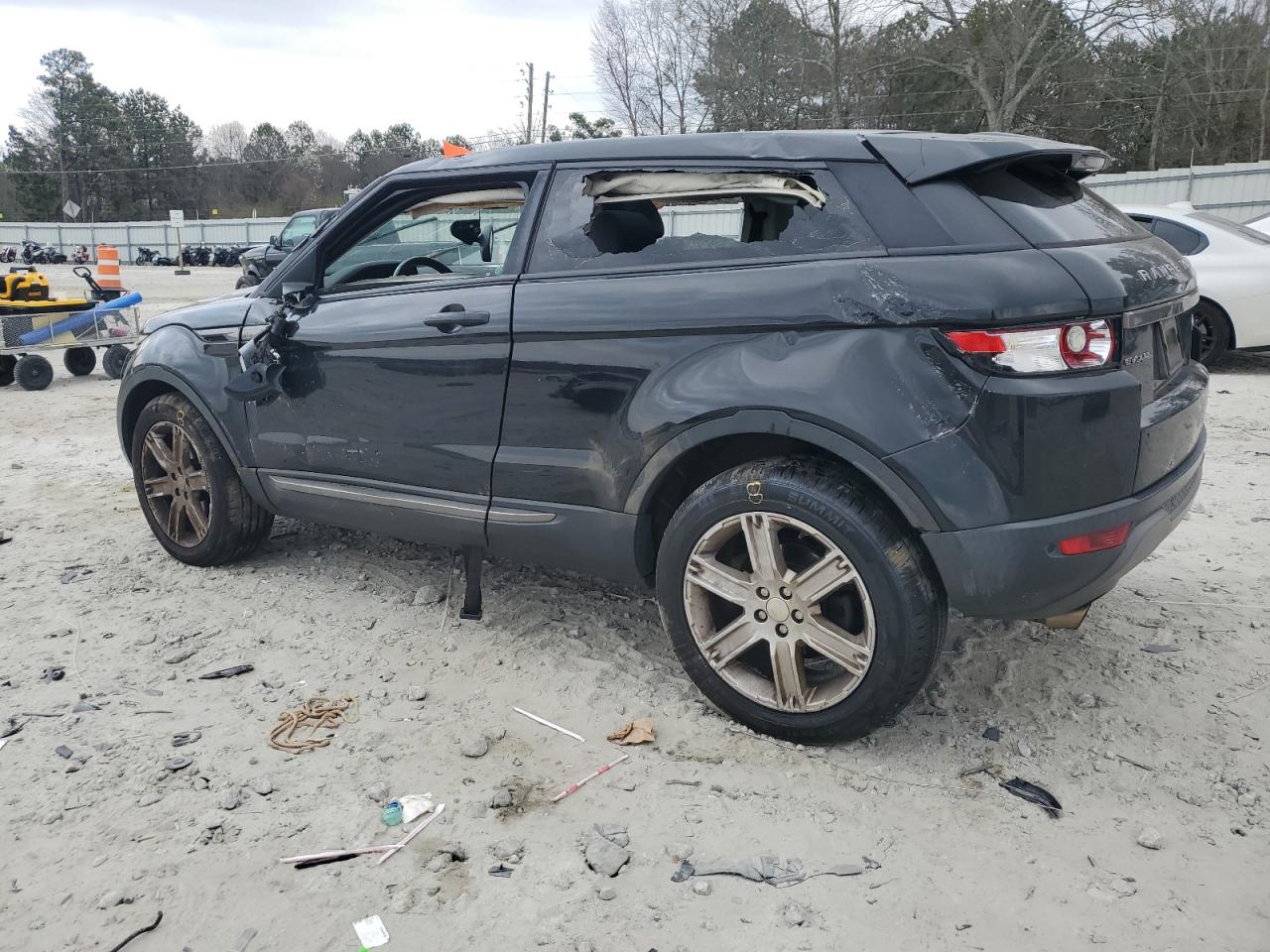 2015 Land Rover Range Rover - Image 2