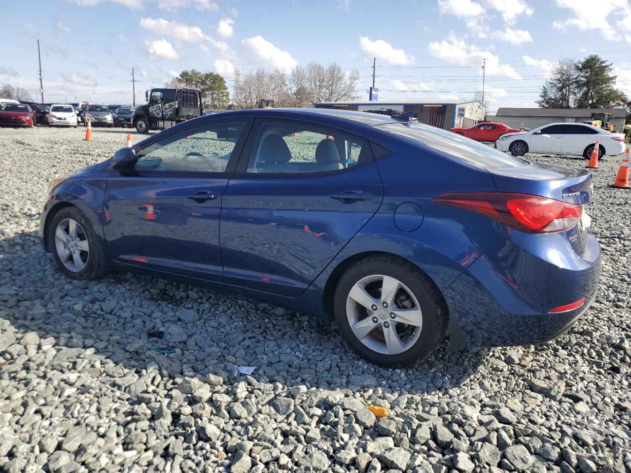 2016 Hyundai Elantra - Image 2
