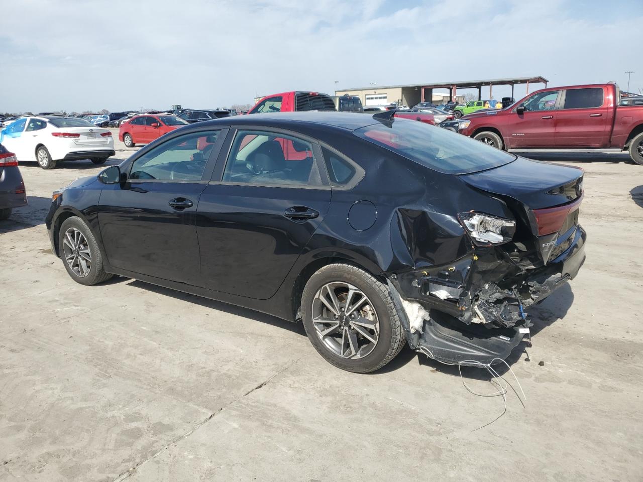 2023 Kia Forte - Image 2