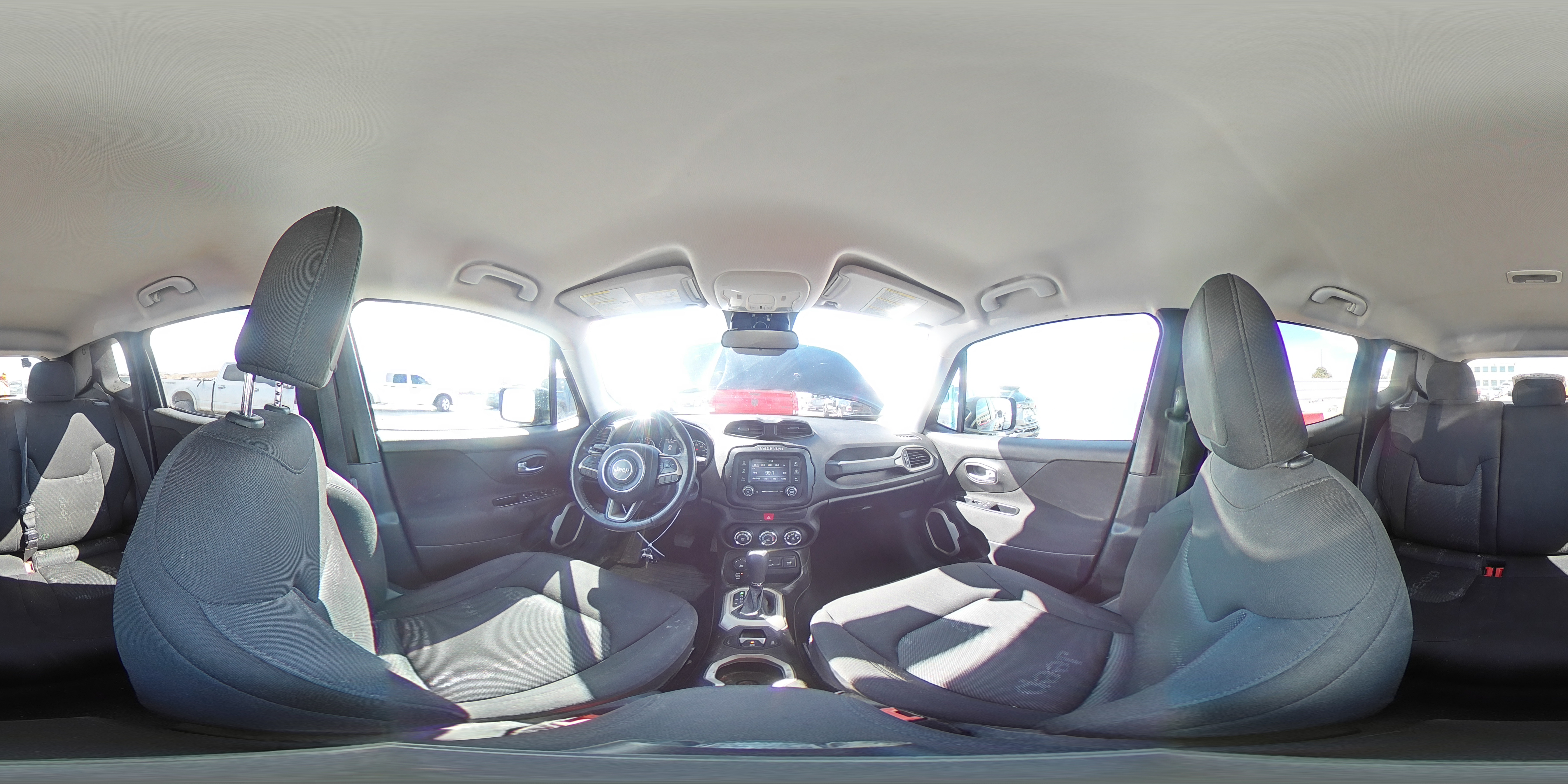 2017 Jeep Renegade - Image 15