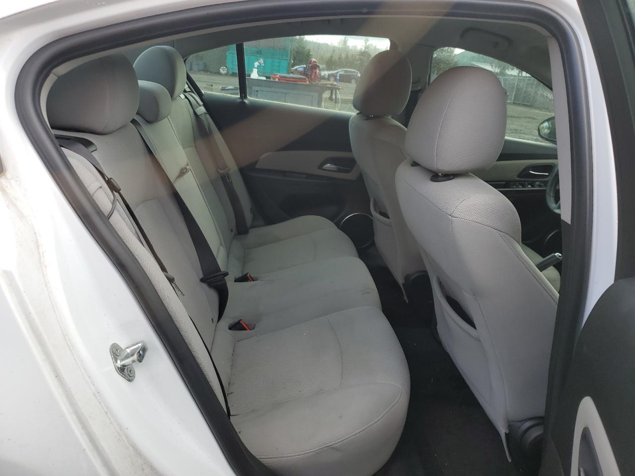 2011 Chevrolet Cruze - Image 10