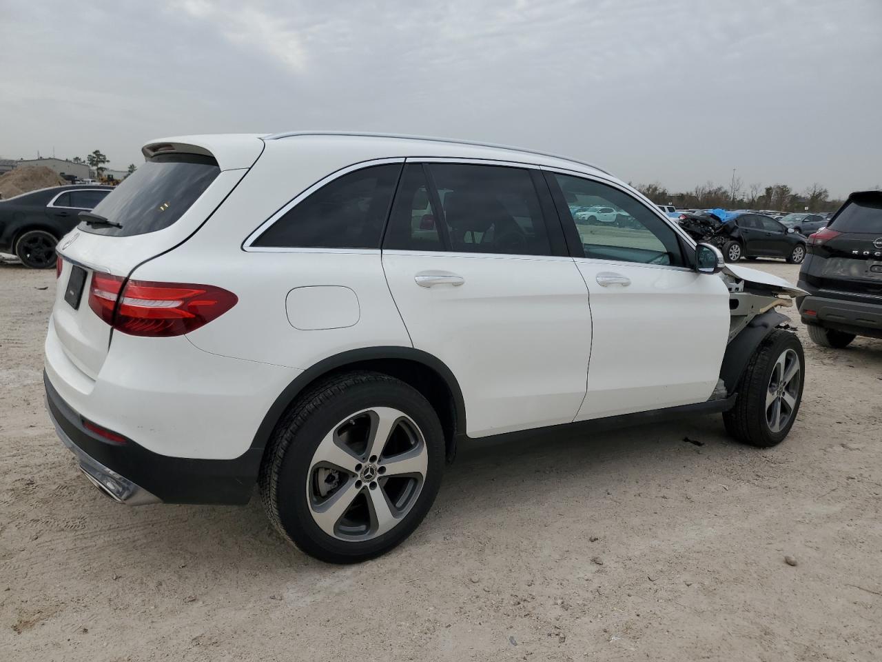 2019 Mercedes-Benz GLC - Image 3