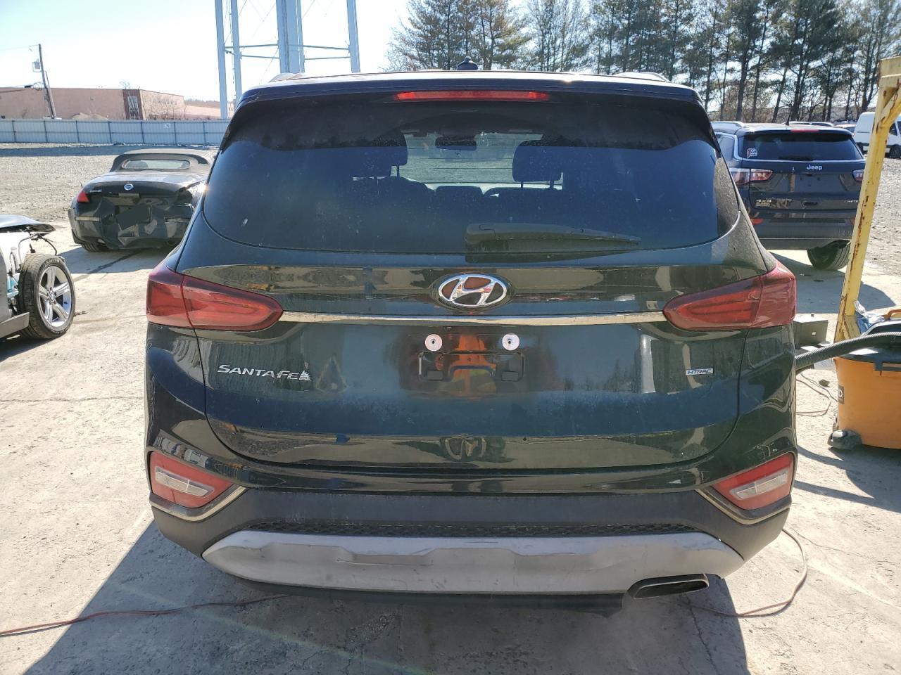 2019 Hyundai Santa Fe - Image 6