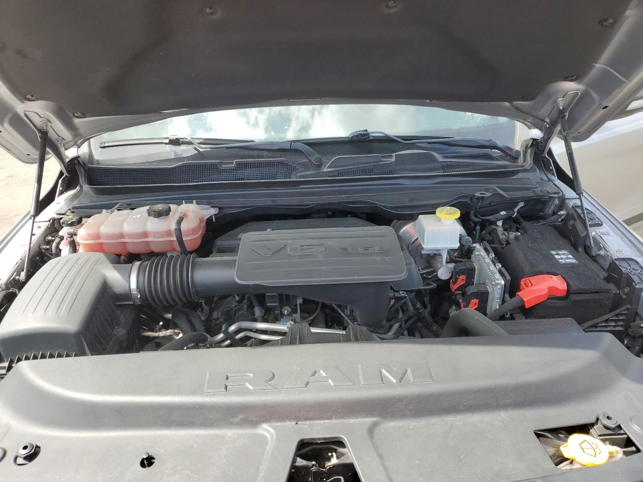 2022 RAM 1500 - Image 11