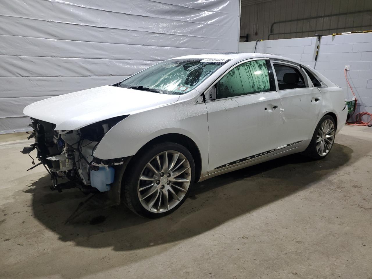 2016 Cadillac Xts Platinum за продажба в Candia, NH - Front End