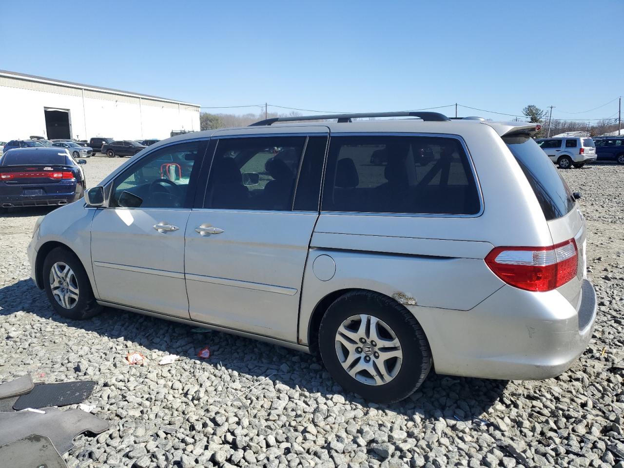 2005 Honda Odyssey - Image 2