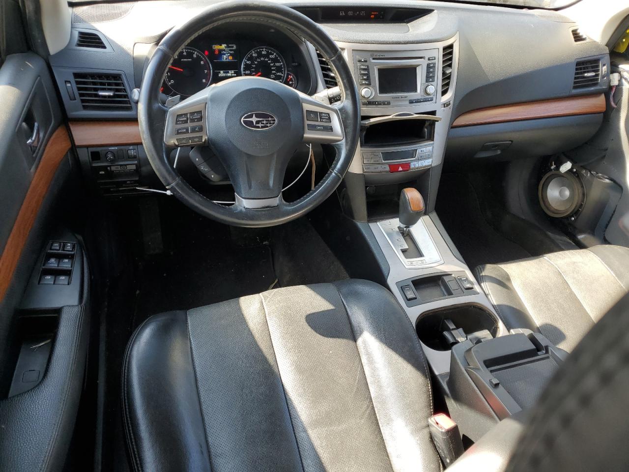 2013 Subaru Outback - Image 8