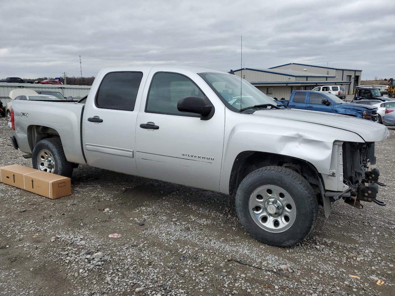 2011 Chevrolet Silverado - Image 4