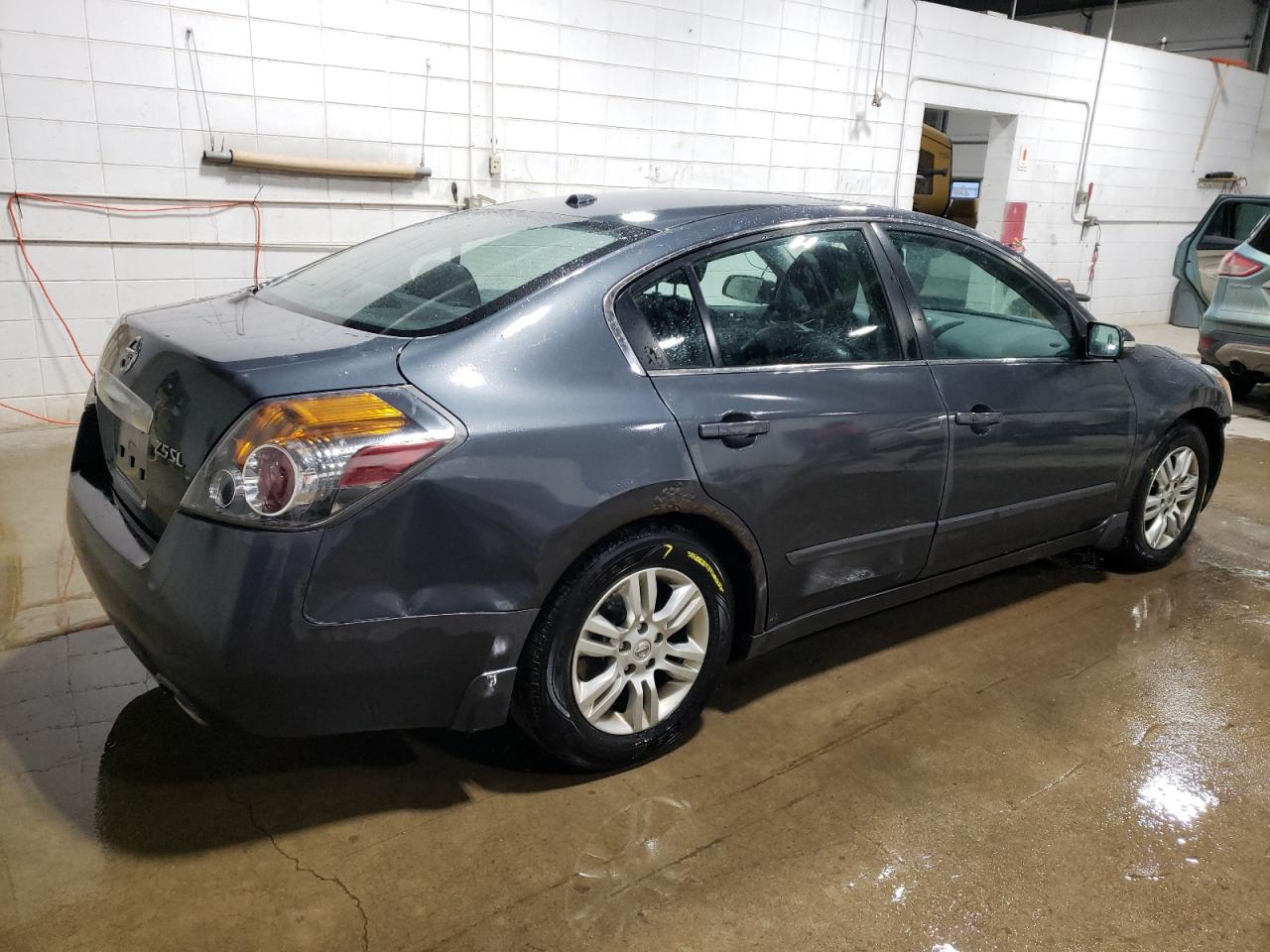2011 Nissan Altima - Image 3