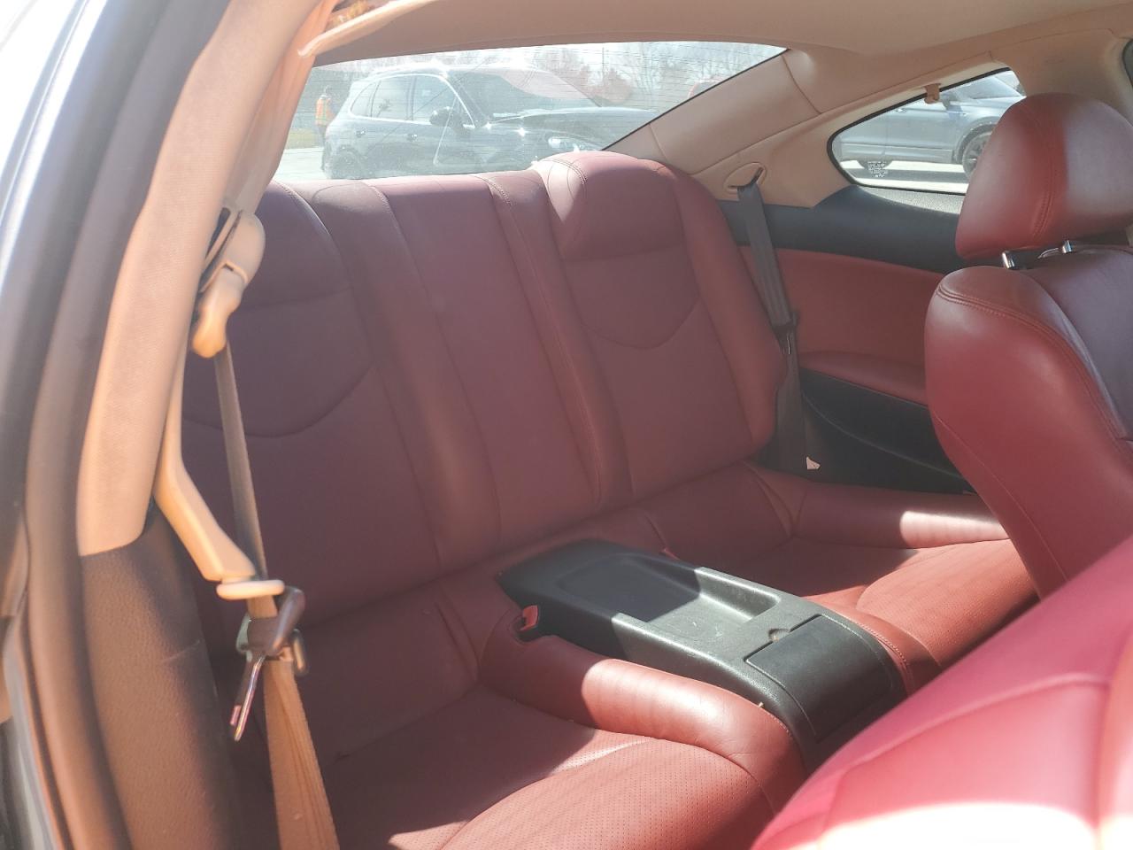 2012 Infiniti G - Image 10