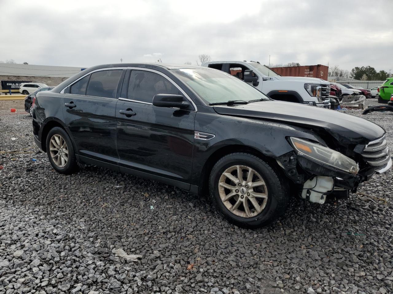 2015 Ford Taurus - Image 4
