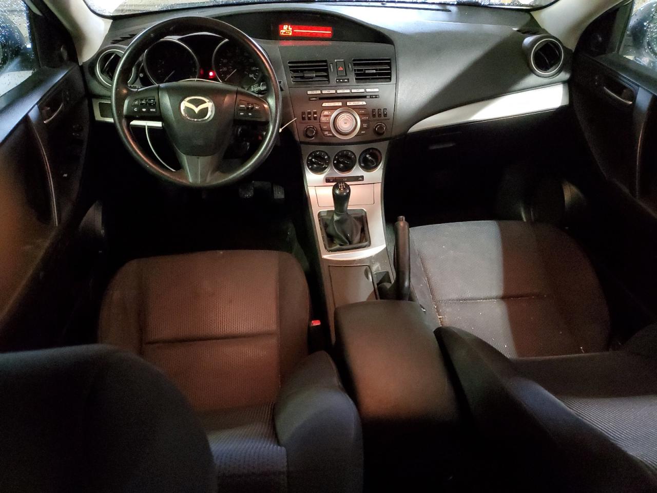 2011 Mazda 3 - Image 8