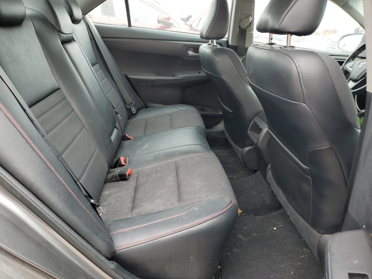 2016 Toyota Camry - Image 10