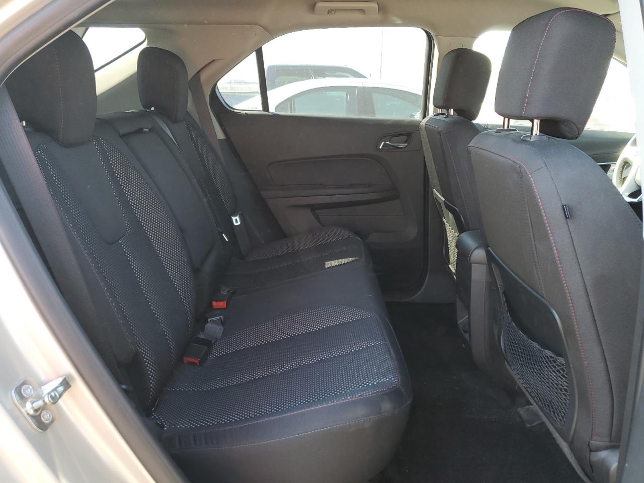 2015 Chevrolet Equinox - Image 11