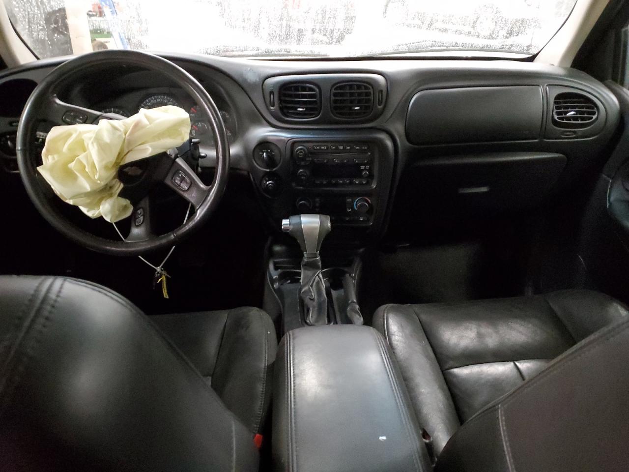 2009 Chevrolet TrailBlazer - Image 8