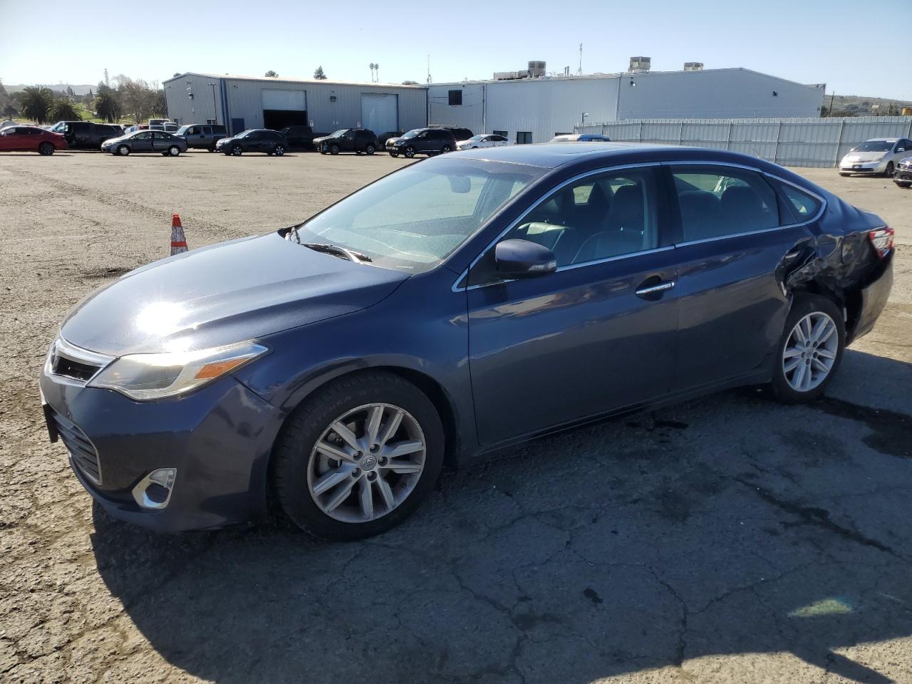 2015 Toyota Avalon - Image 1