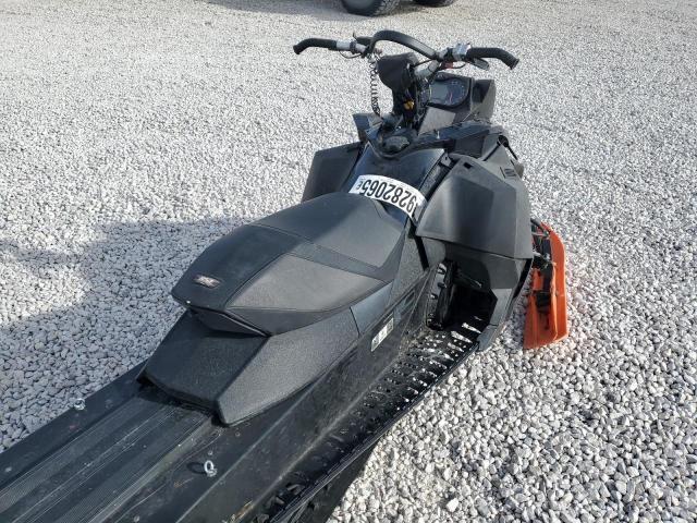 2012 SKIDOO SUMMIT 800