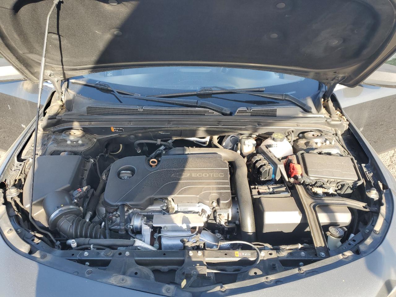 2017 Chevrolet Malibu - Image 11