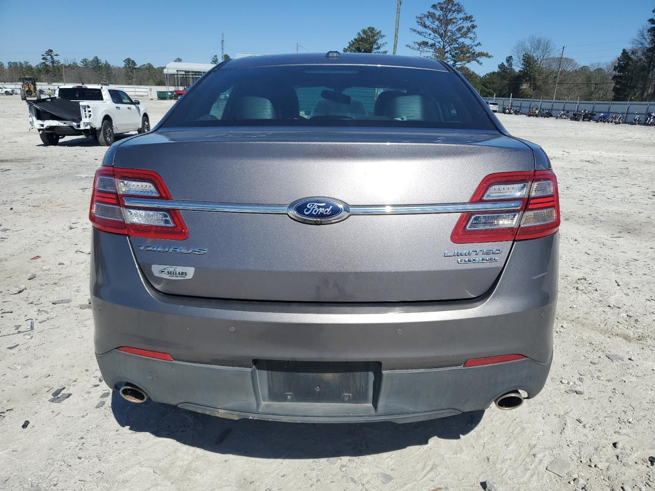 2014 Ford Taurus - Image 6