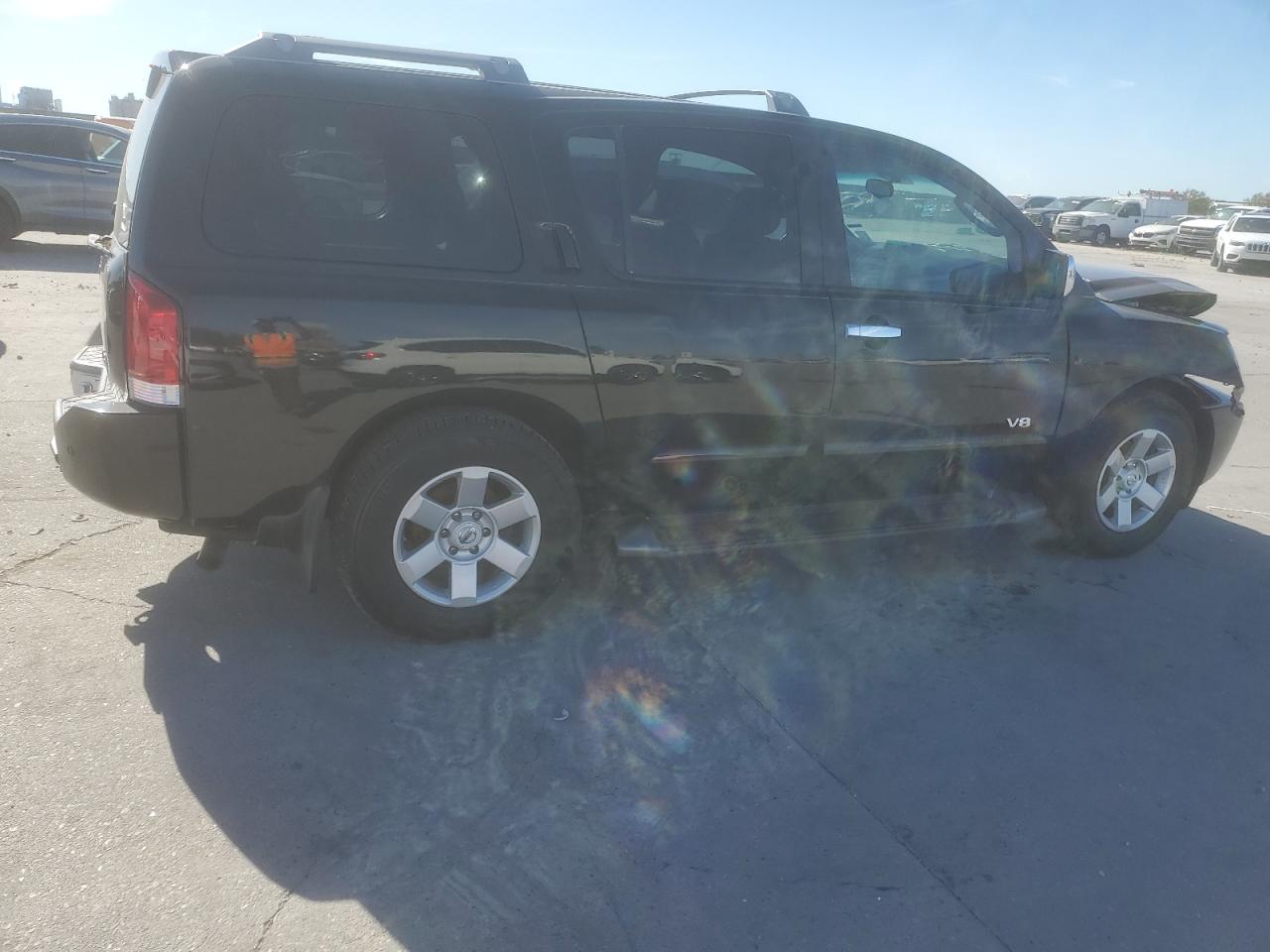 2005 Nissan Armada - Image 3