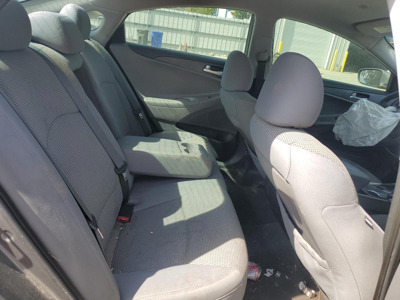 2013 Hyundai Sonata - Image 10