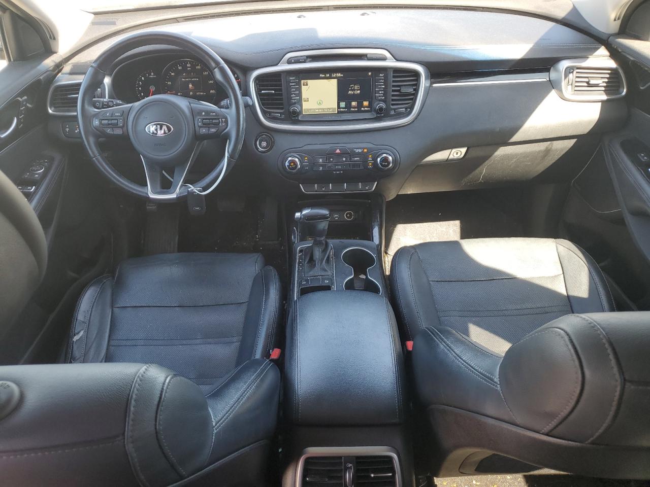 2016 Kia Sorento - Image 8