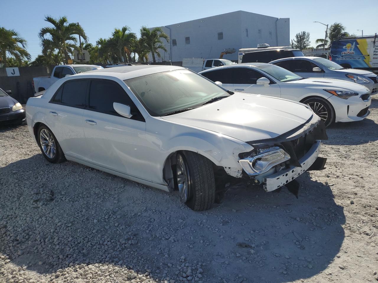 2021 Chrysler 300 - Image 4