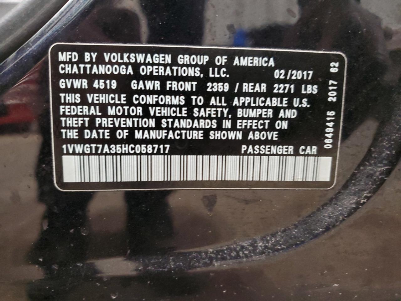 2017 Volkswagen Passat - Image 12