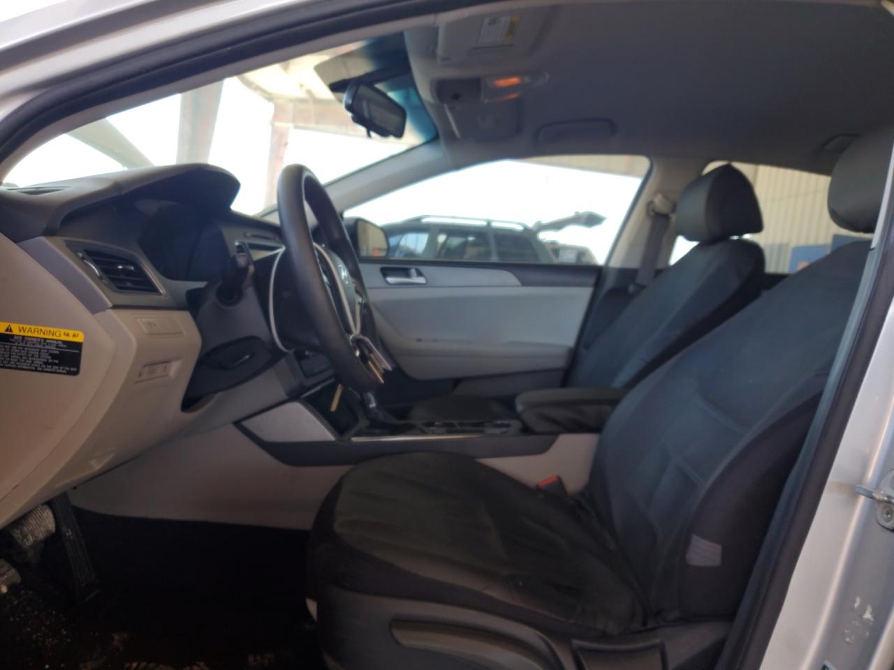 2016 Hyundai Sonata - Image 7