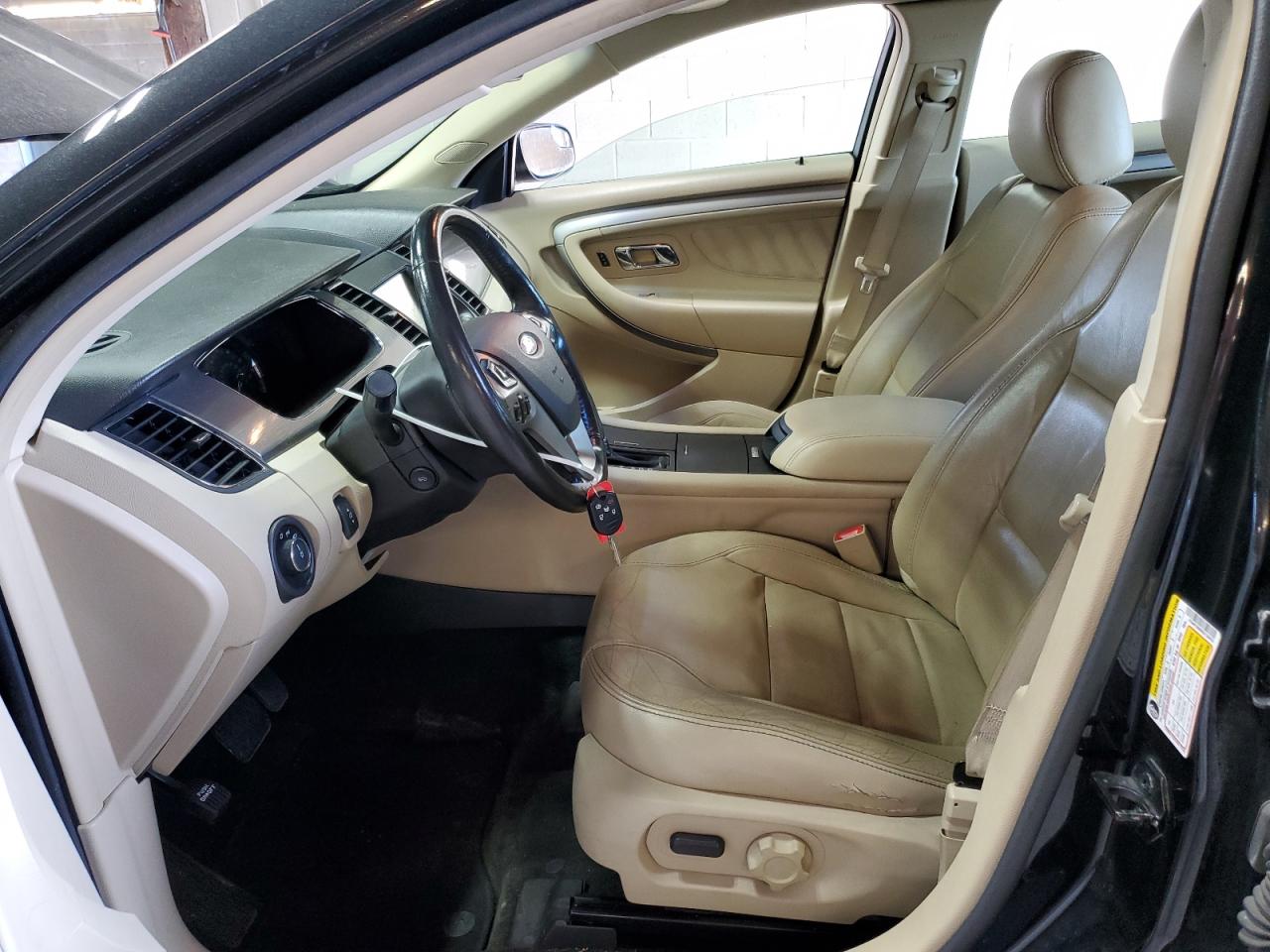 2014 Ford Taurus - Image 7