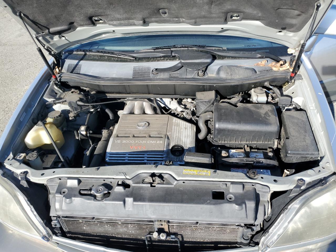 2000 Lexus RX - Image 12