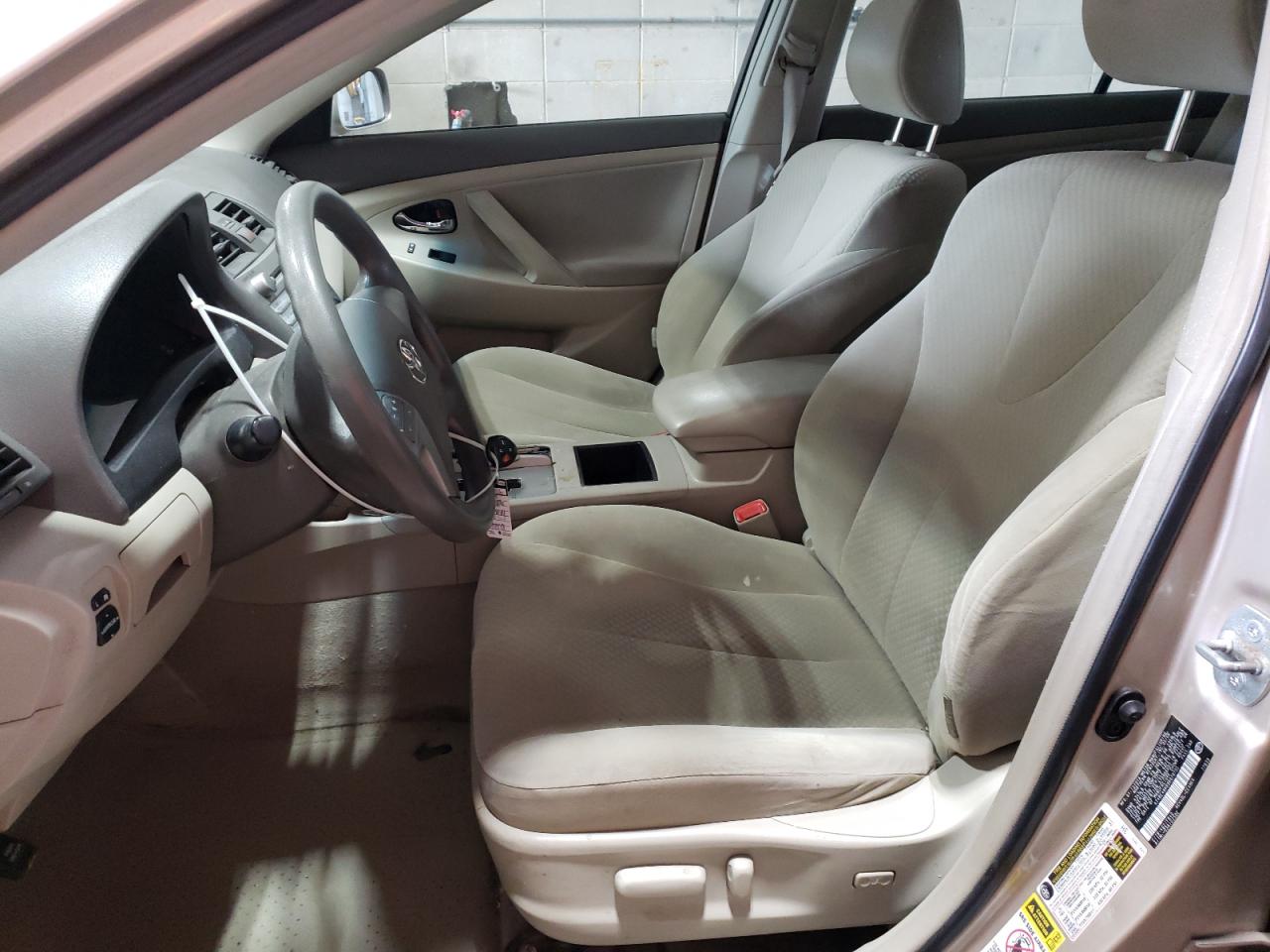 2009 Toyota Camry - Image 7
