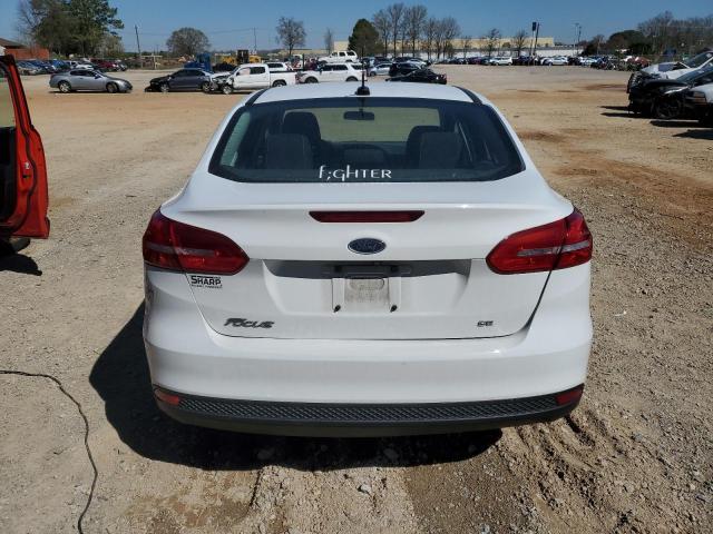  FORD FOCUS 2017 Biały