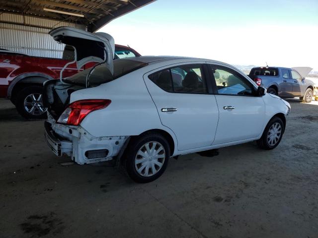 NISSAN VERSA 2019 Белы