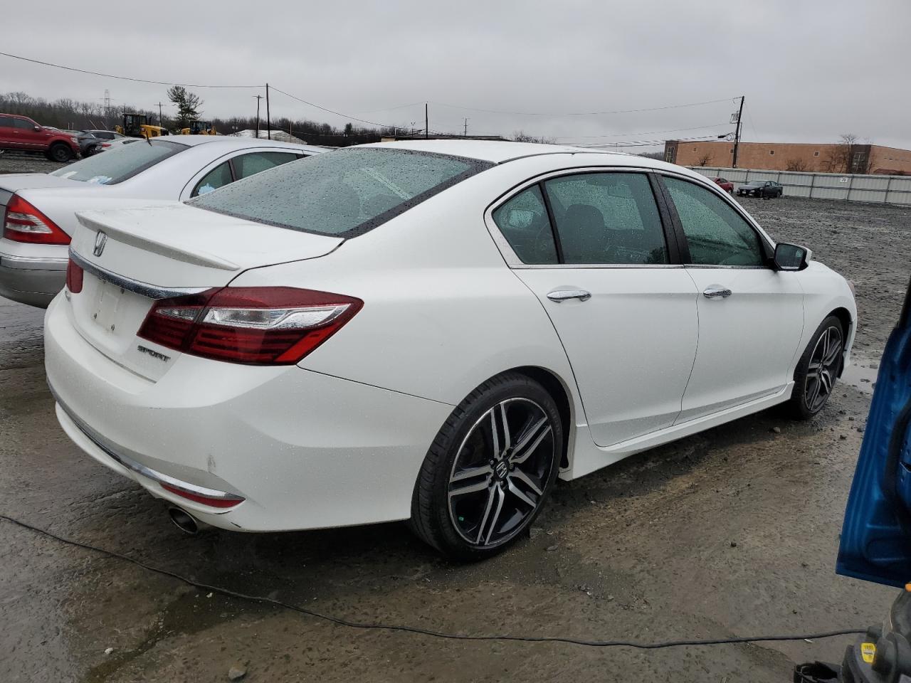 2017 Honda Accord - Image 3