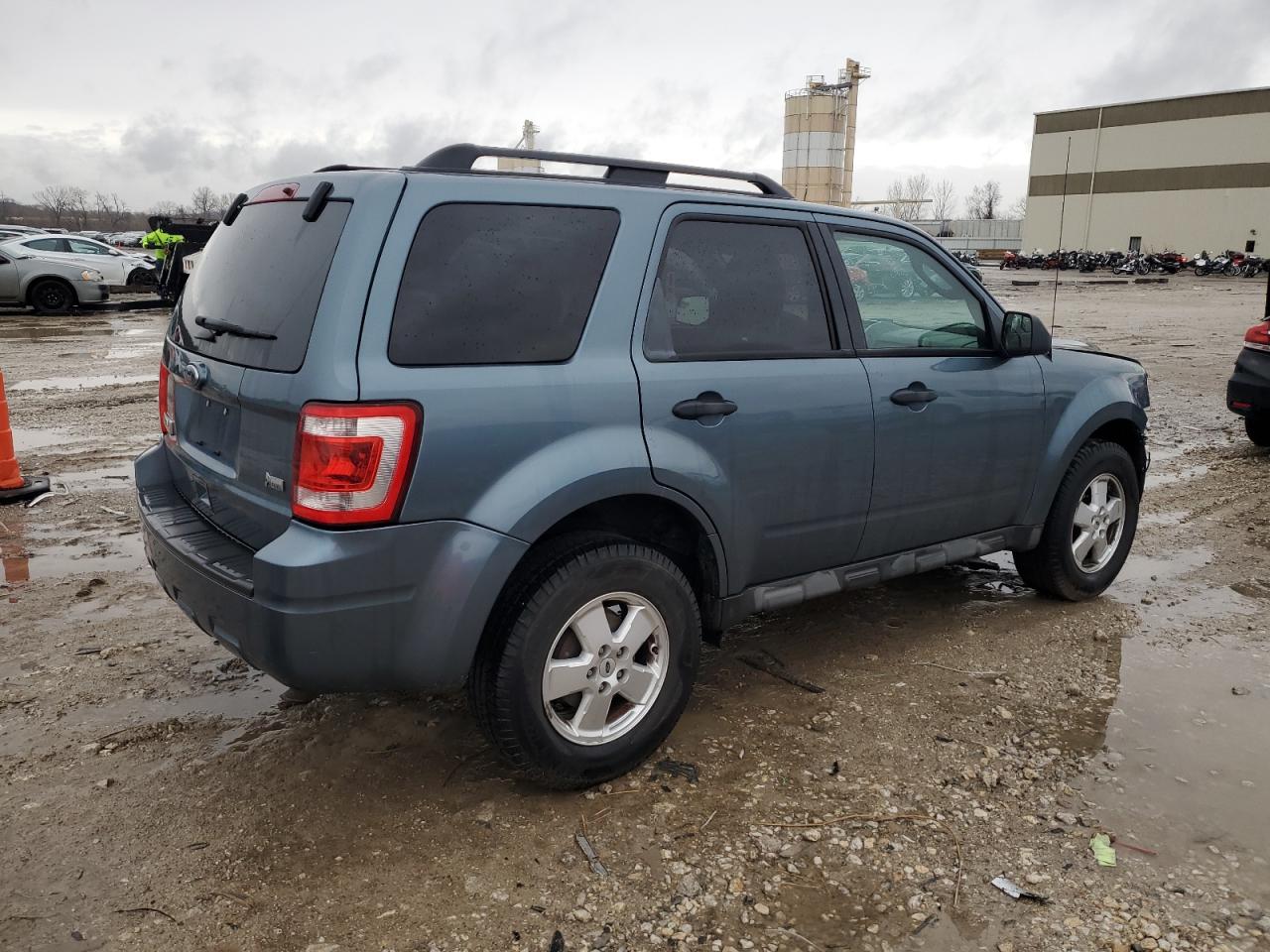 2012 Ford Escape - Image 3