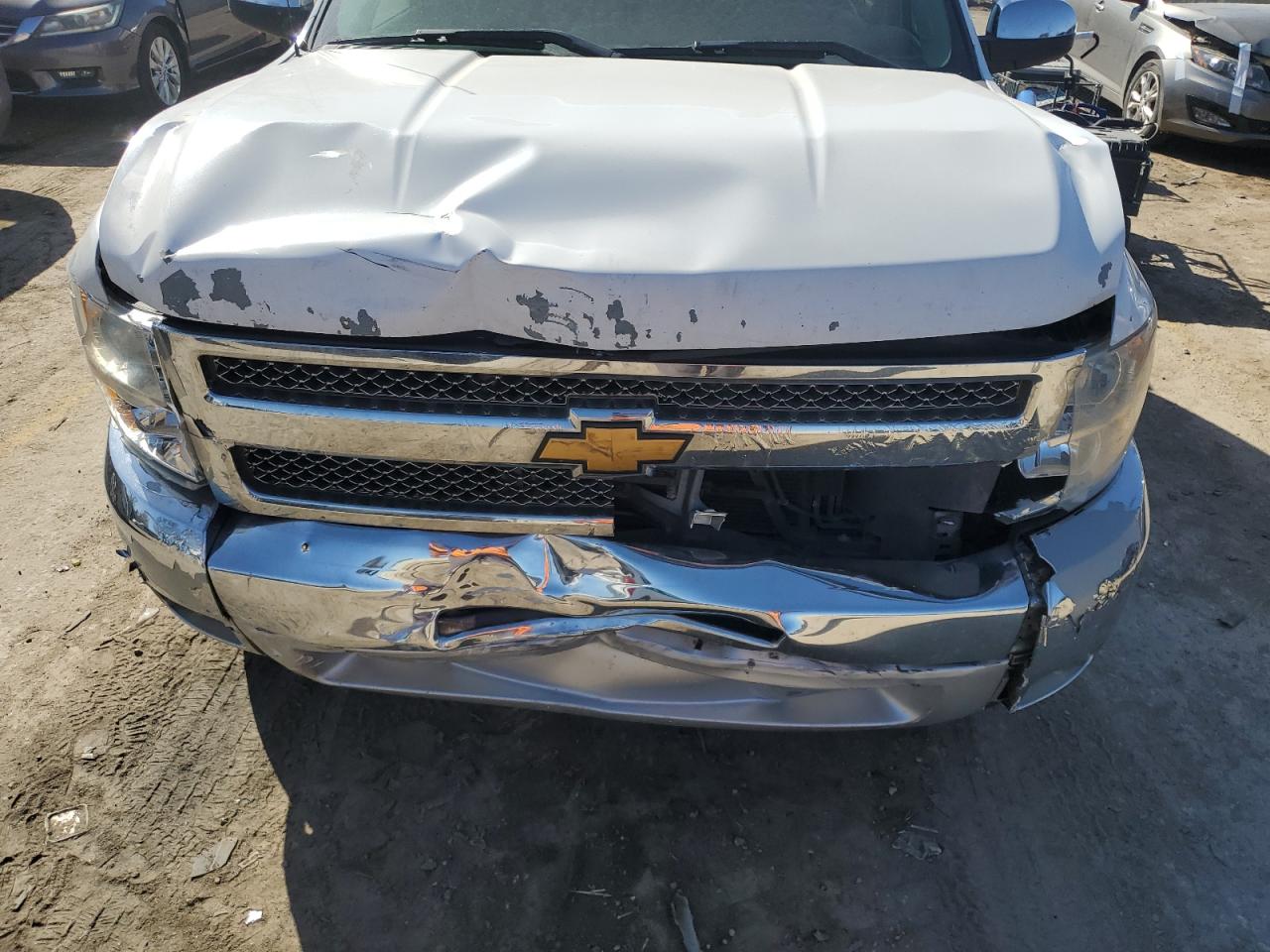 2013 Chevrolet Silverado - Image 11