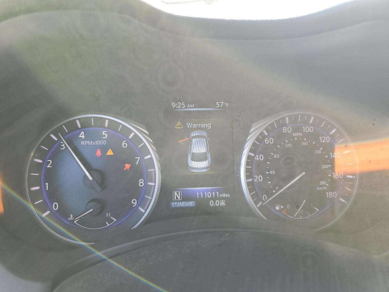 2015 Infiniti Q50 - Image 9