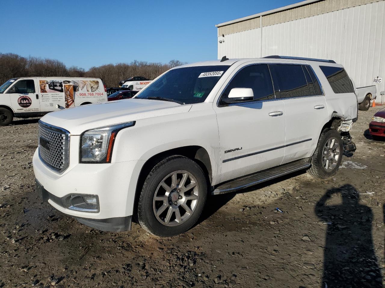 2015 GMC Yukon - Image 1
