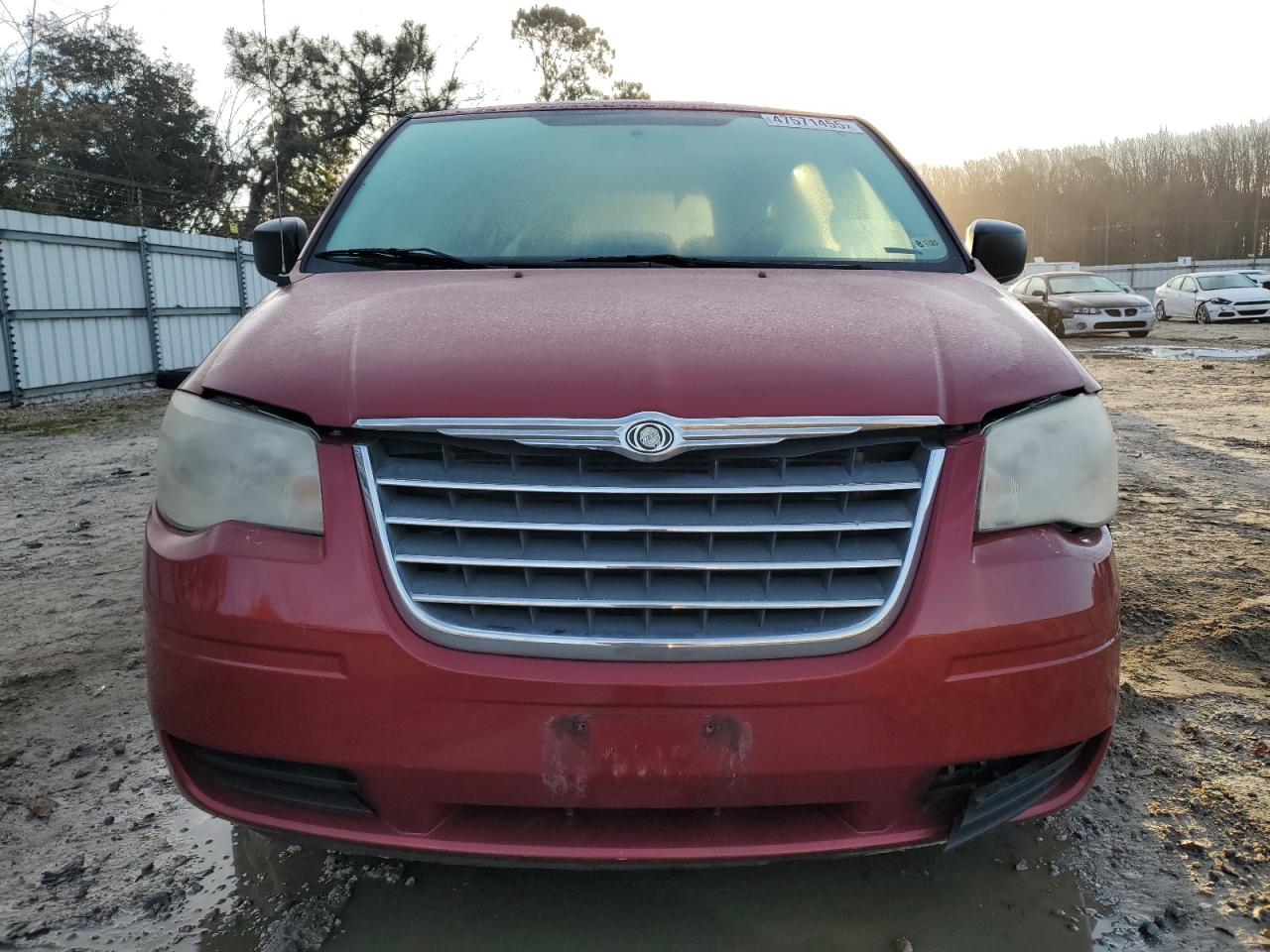 2009 Chrysler Town & Country - Image 5