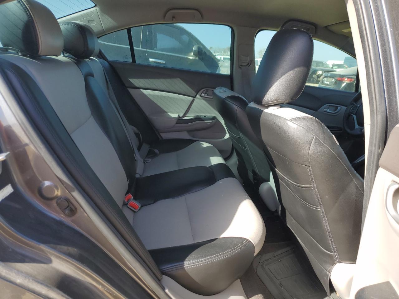 2012 Honda Civic - Image 10