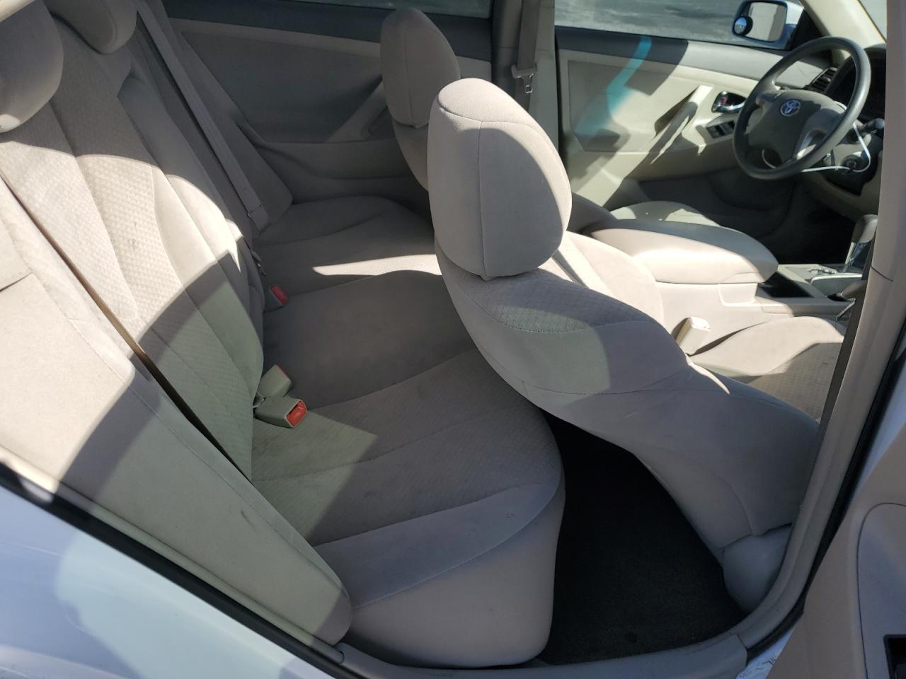 2009 Toyota Camry - Image 10
