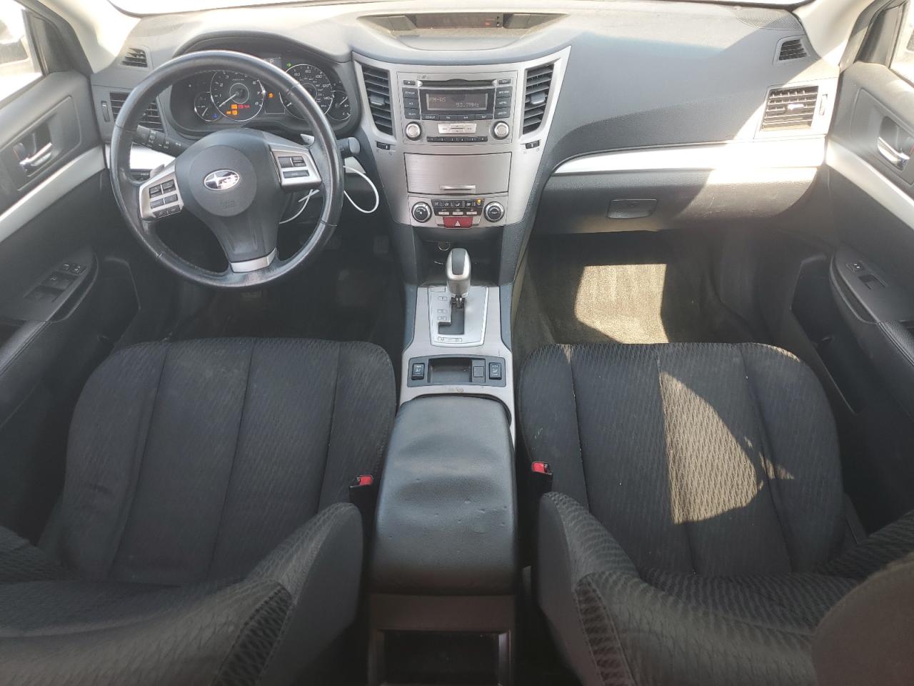2012 Subaru Outback - Image 8