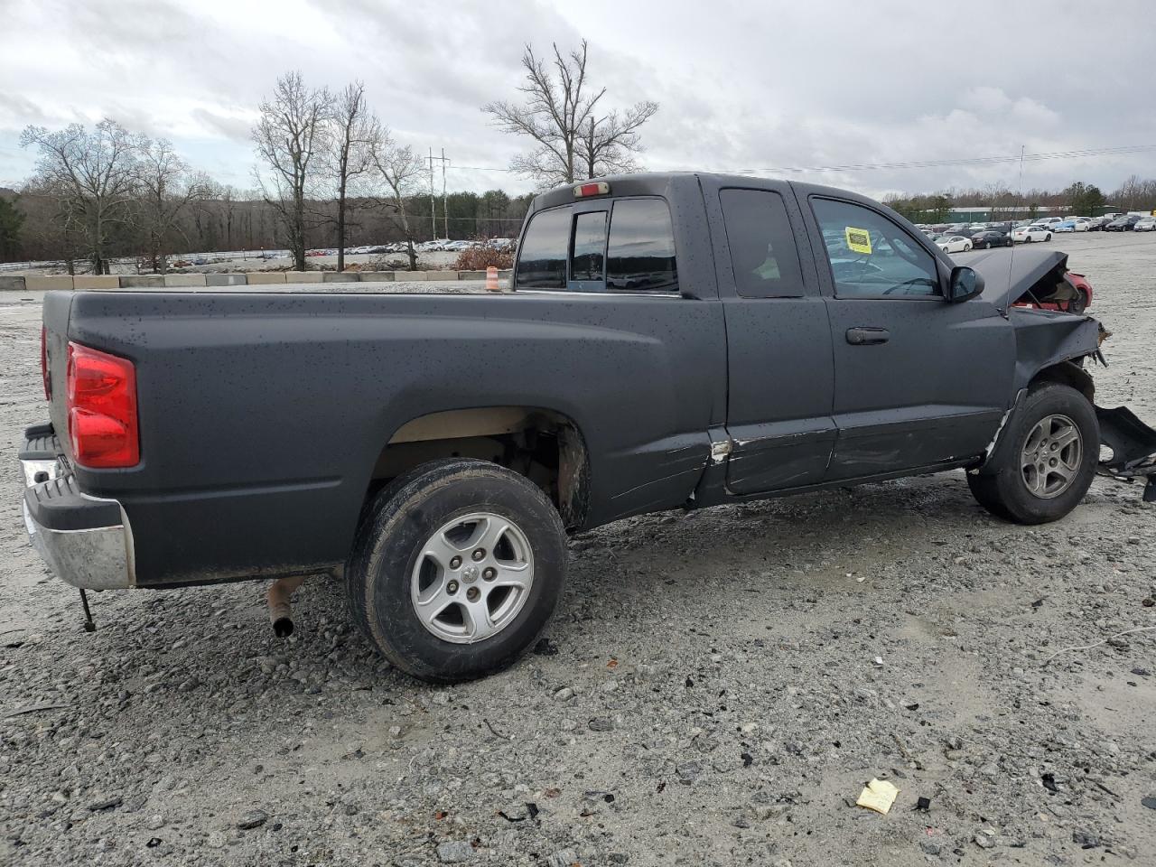 2007 Dodge Dakota - Image 3