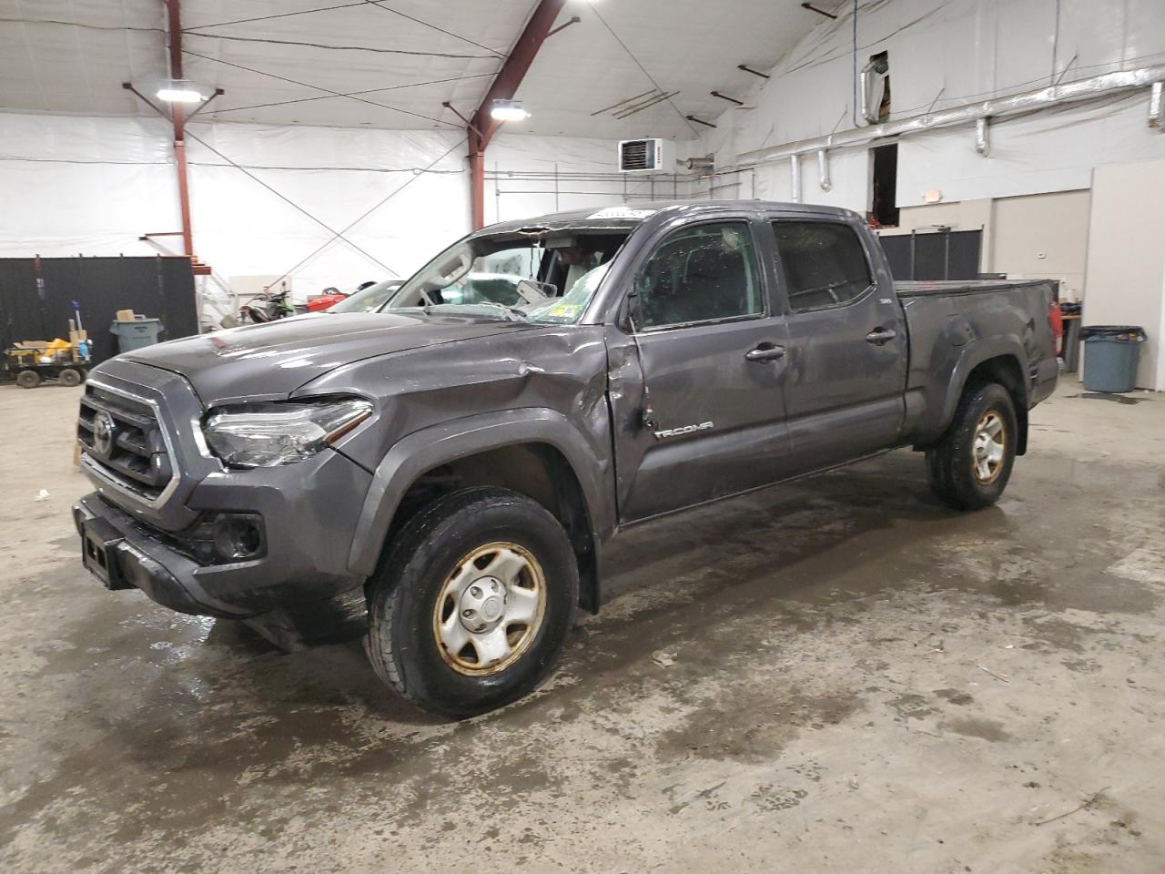 2022 Toyota Tacoma Double Cab продається в Center Rutland, VT - Rollover