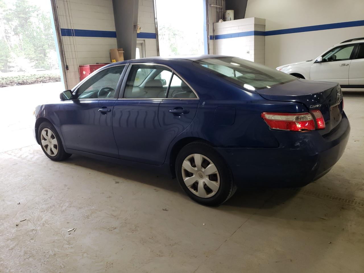 2009 Toyota Camry - Image 2