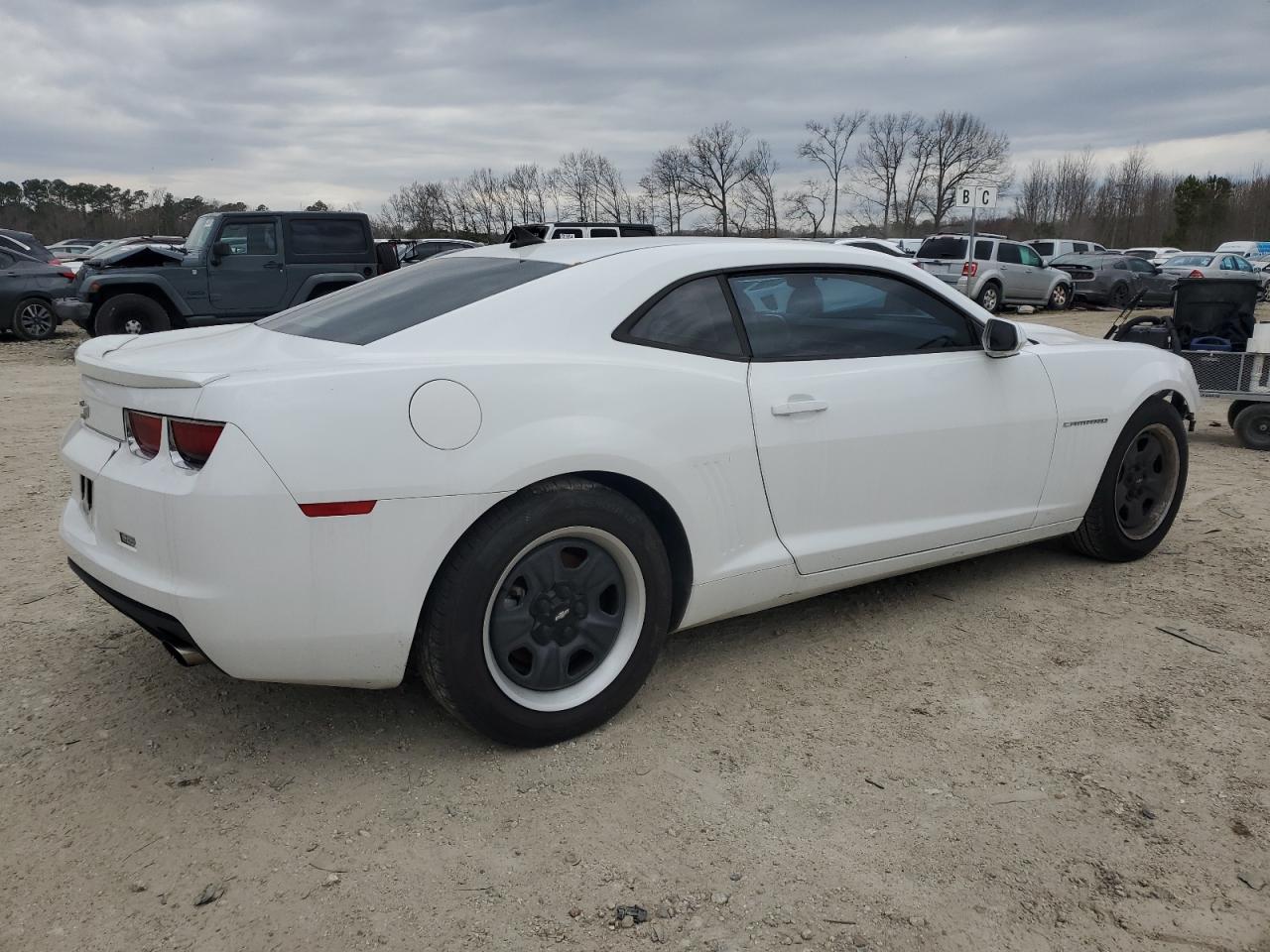 2013 Chevrolet Camaro - Image 3