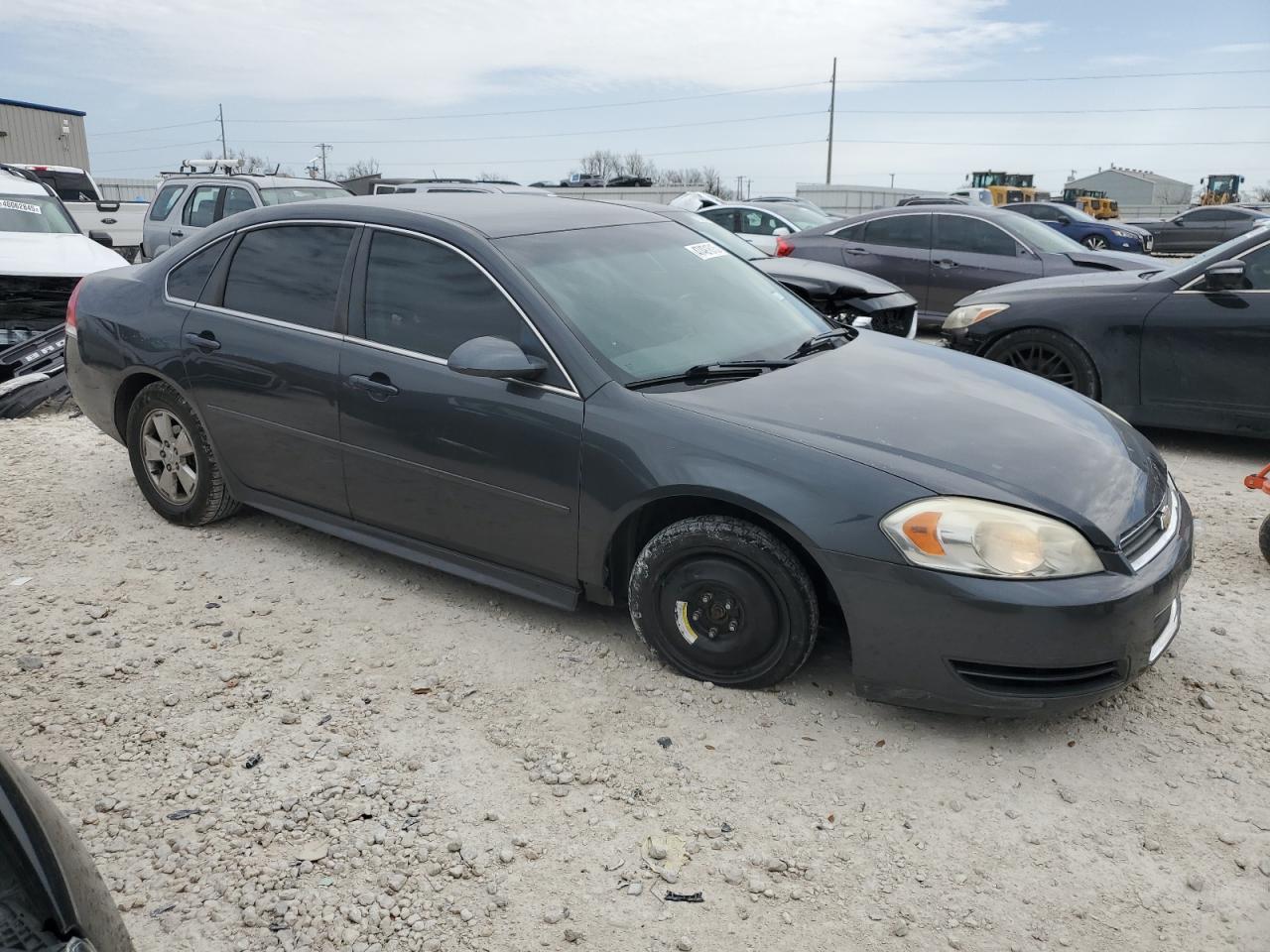 2011 Chevrolet Impala - Image 4