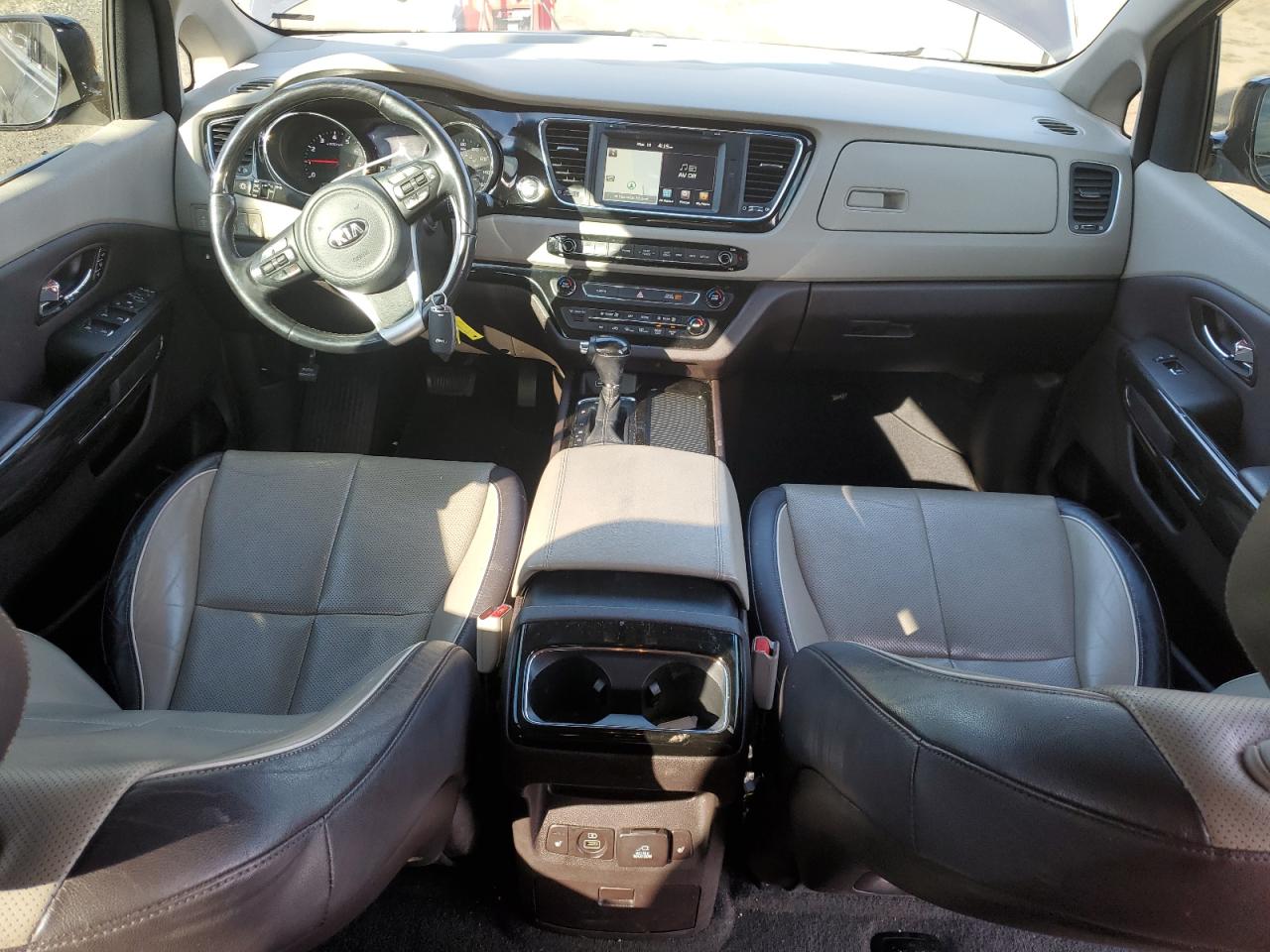 2016 Kia Sedona - Image 8