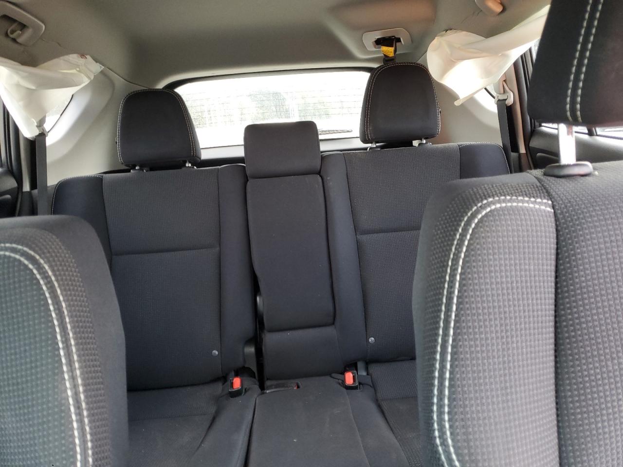 2016 Toyota RAV 4 - Image 10